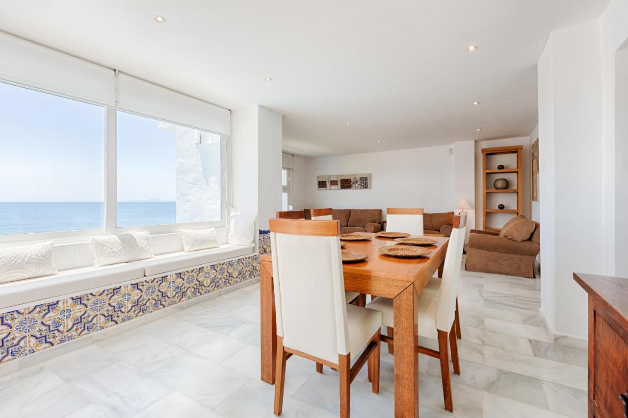 Front Sea View Apartment Estepona Ngoại thất bức ảnh